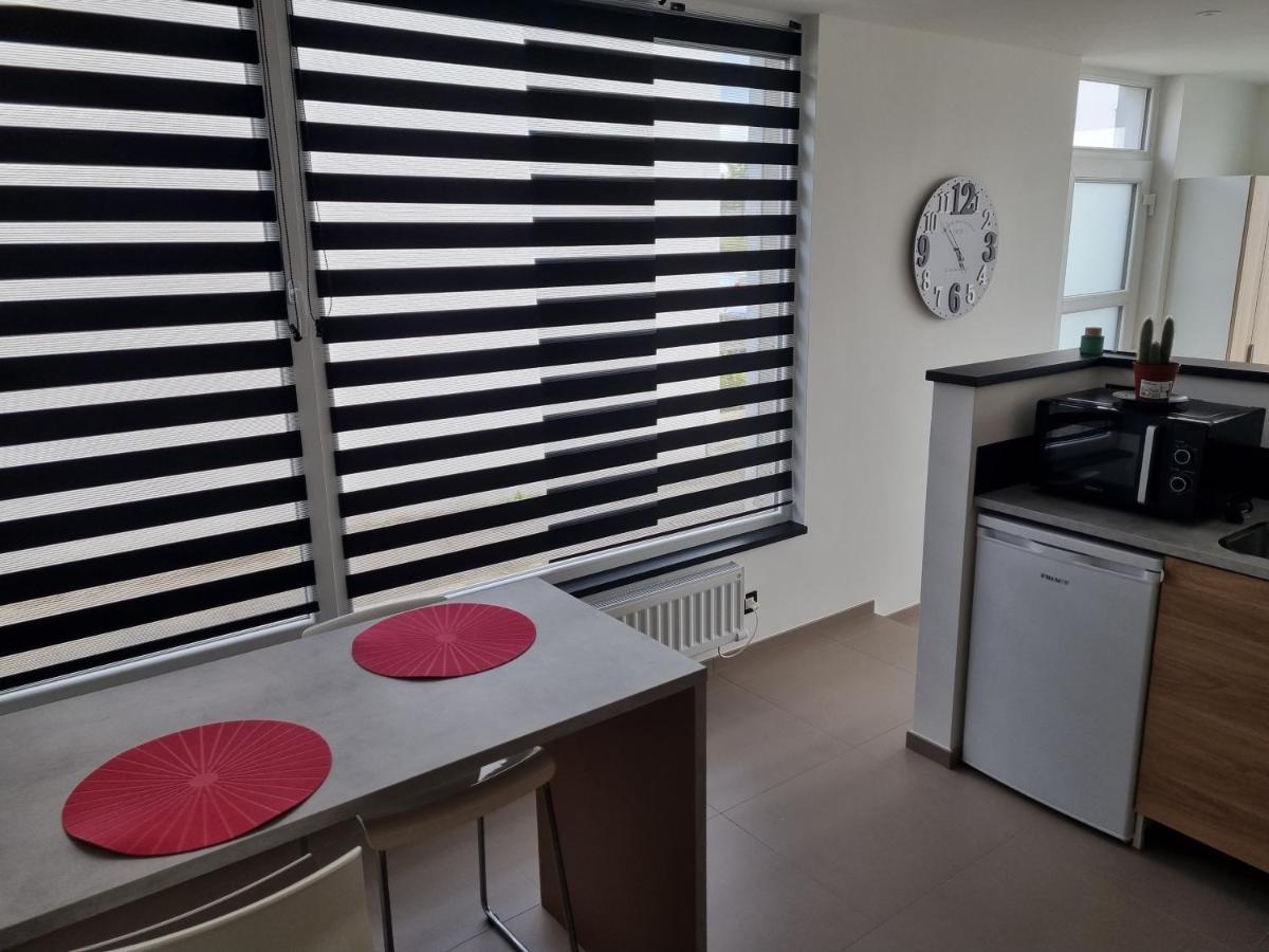 Maisonnette Entierement Renovee Givet Exterior photo